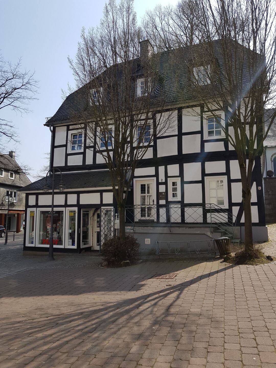 Wunderschöne Dachgeschosswohnung im Zentrum von Brilon, 59929 Brilon