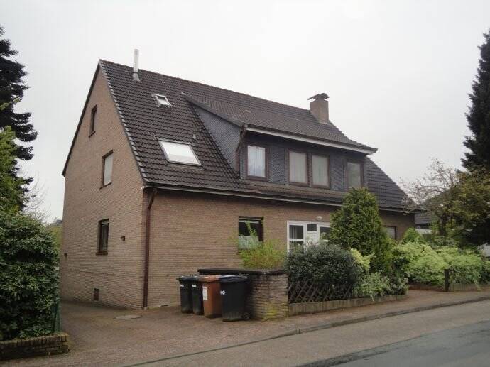 Große 4-Zimmer Wohnung mit Garage, 28857 Syke