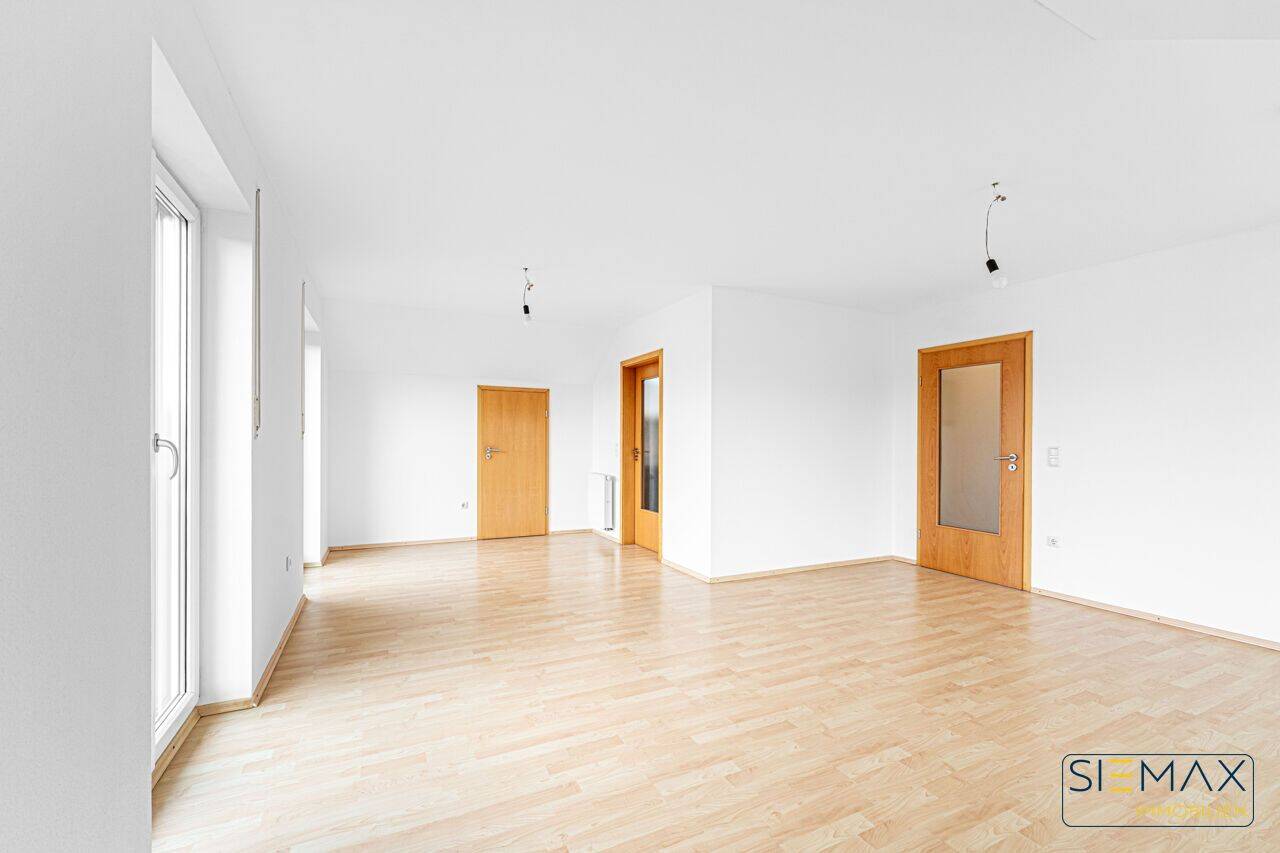 Schöne, helle Dreizimmerwohnung in ruhiger Lage. Sofort bezugsfrei!, 84416 Taufkirchen (Vils)