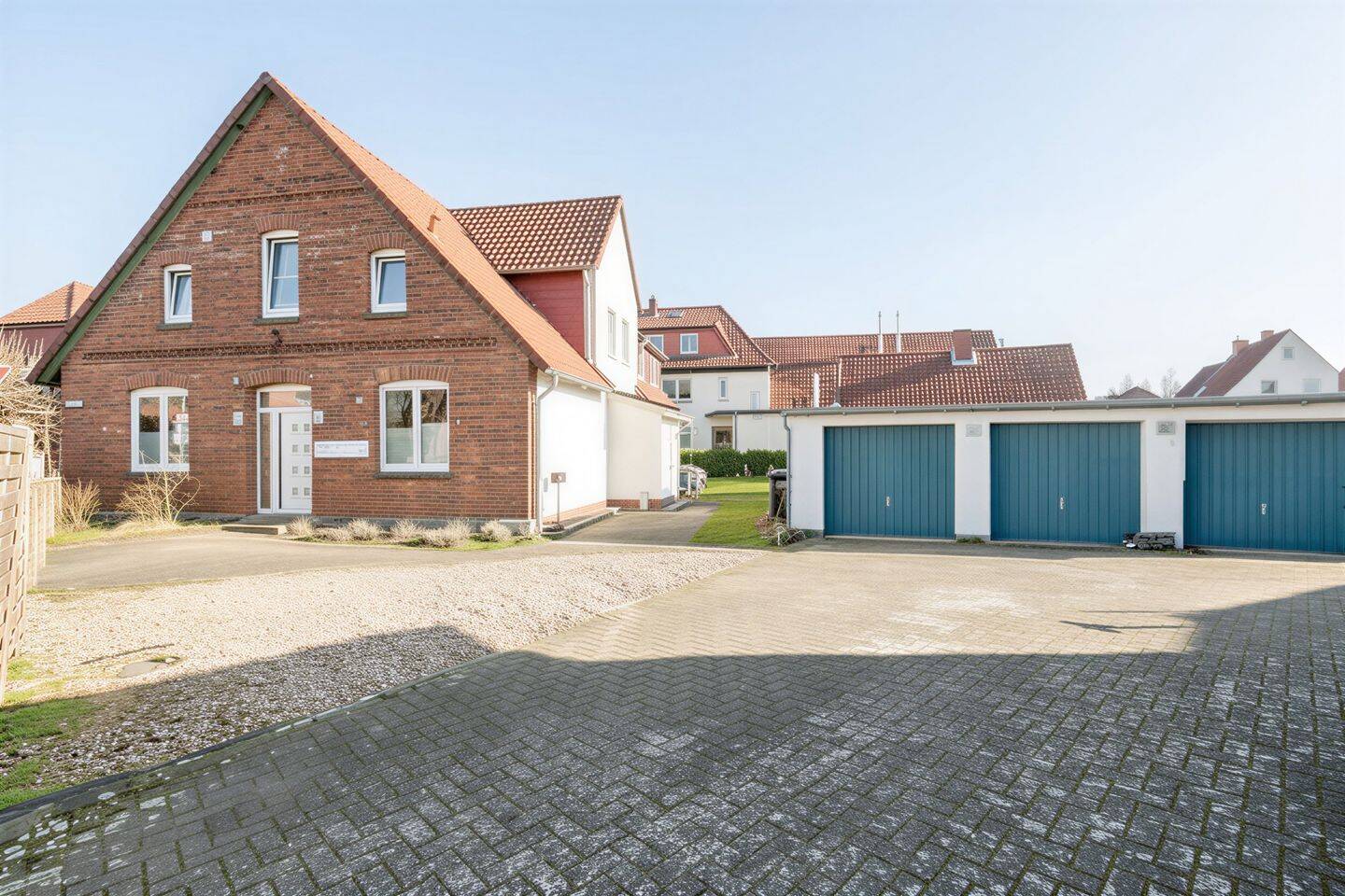 Gefragte Lage nahe dem Steinhuder Meer – attraktives Wohn- und Geschäftshaus über 6,7 % Rendite, 31515 Wunstorf