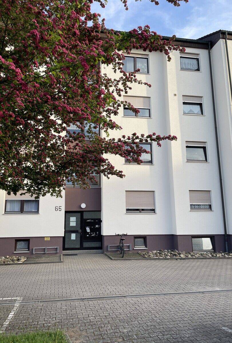 3,5 Zimmer Hochparterre-Wohnung mit Balkon in Crailsheim zu verkaufen, 74564 Crailsheim