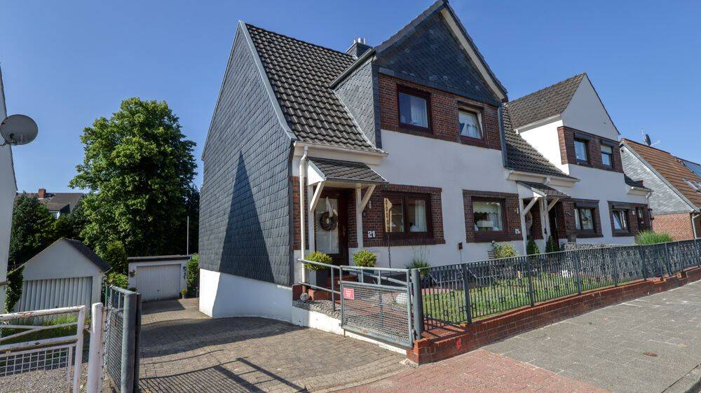 Gepflegtes Reihenendhaus mit Garage in Bremen Lesum, 28717 Bremen (Burgdamm Lesum Sankt Magnus)
