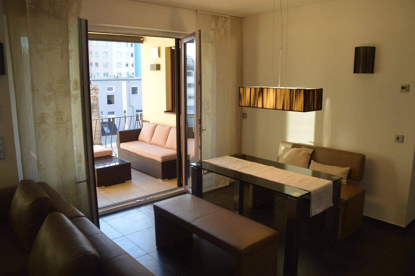 Hochwertig möblierte 2-Zimmer-Wohnung im Westend von Offenbach am Main, 63067 Offenbach am Main (Kaiserlei Offenbach am Main)