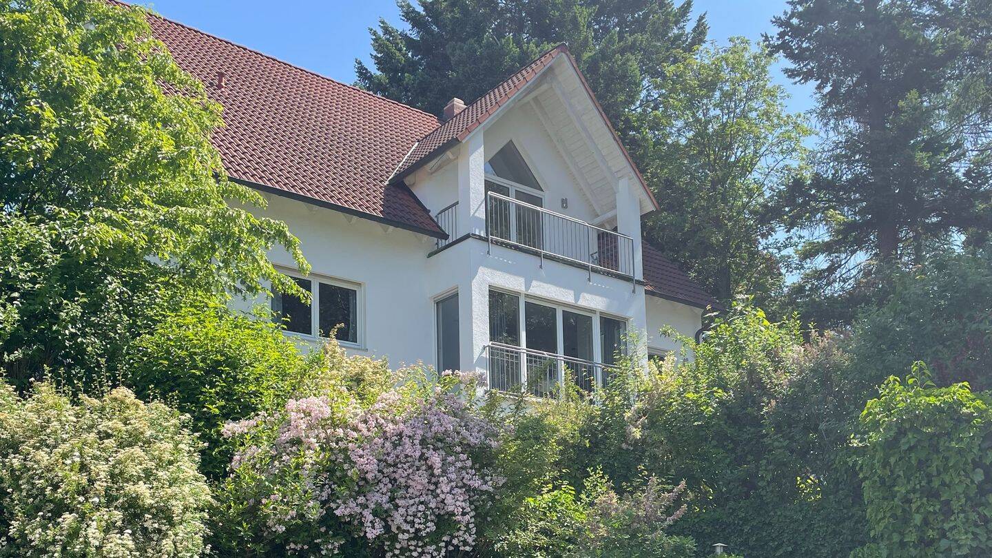 Großzügiges Zweifamilienhaus in Südhanglage – Amberg/Krumbach, provisionsfrei, 92224 Amberg
