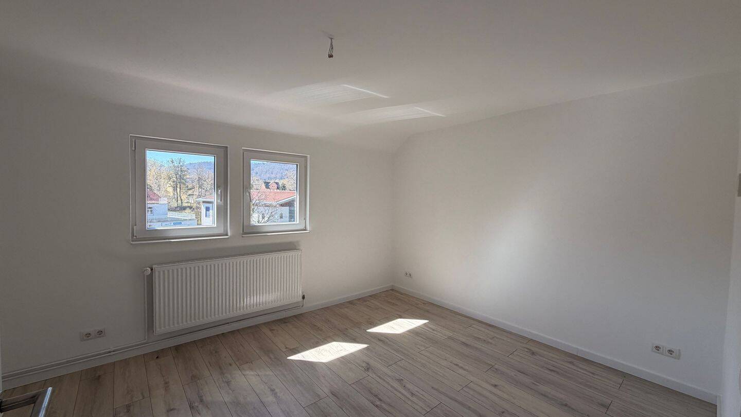 Erstbezug nach Sanierung – Dachgeschosswohnung – kaum Schrägen – Bad Harzburg!, 38667 Bad Harzburg
