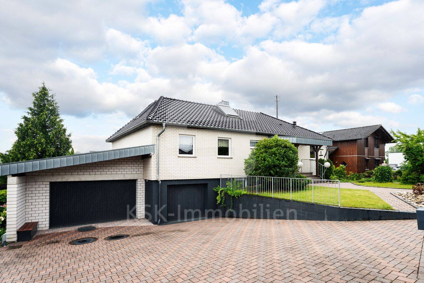 Charmantes Einfamilienhaus mit hochwertiger Ausstattung und großem Grundstück!, 53639 Königswinter