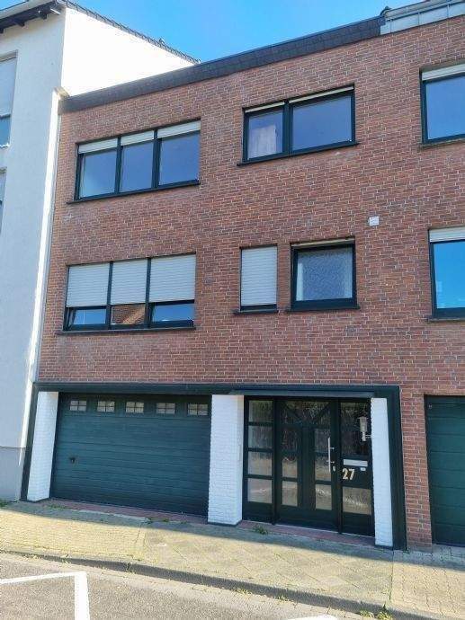 Vollmöbliertes Dachgeschoss WG-Zimmer im Stadthaus (saniert 2021/2022) inkl. Nutzung der Gemeinschaftsflächen und Gartenanlage, 47533 Kleve