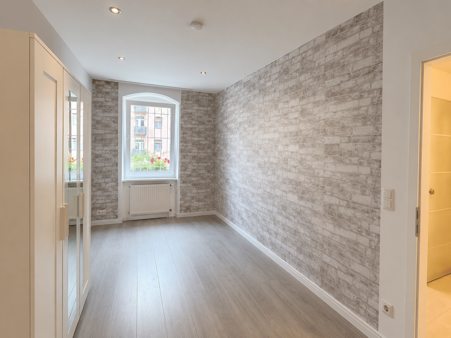 Sofort bezugsfrei: Modernisierte 4-Zimmer-Wohnung mit Balkon und Garten, 90459 Nürnberg