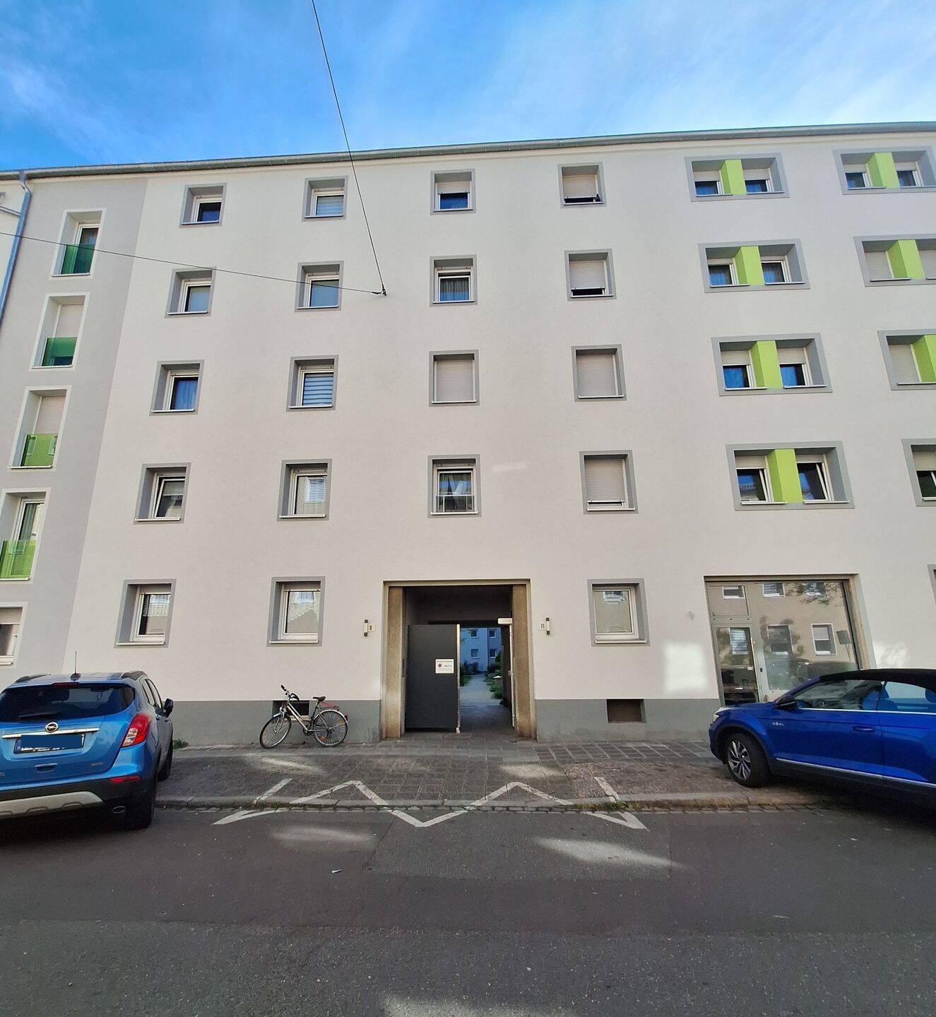 Renovierte 2-Zimmer-Wohnung mit Balkon im 1. OG in 90443 Nürnberg, 90443 Nürnberg