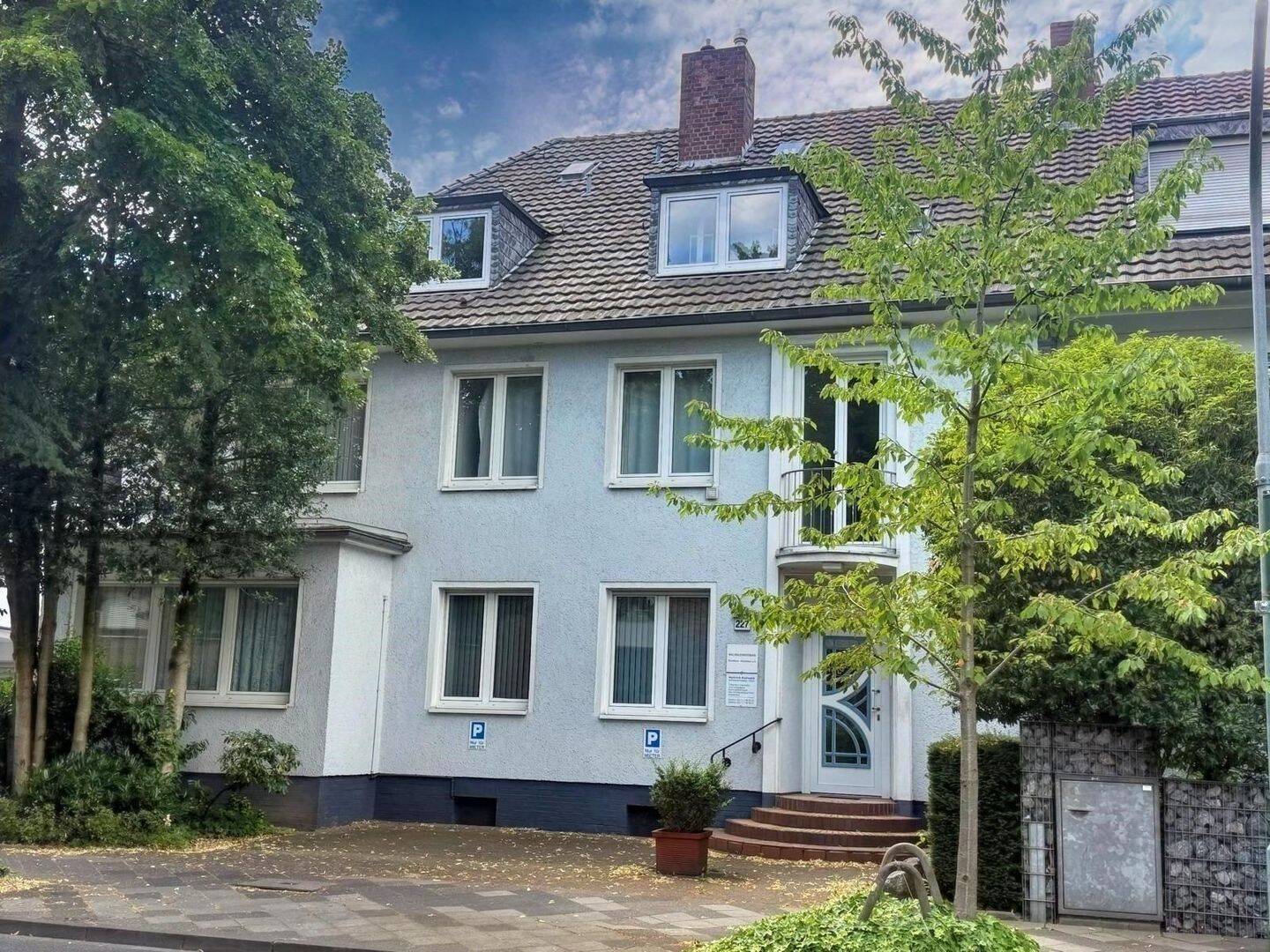 Top 3 Zimmer Wohnung für Pärchen oder Singles, 40599 Düsseldorf (Benrath Hassels Holthausen Reisholz)