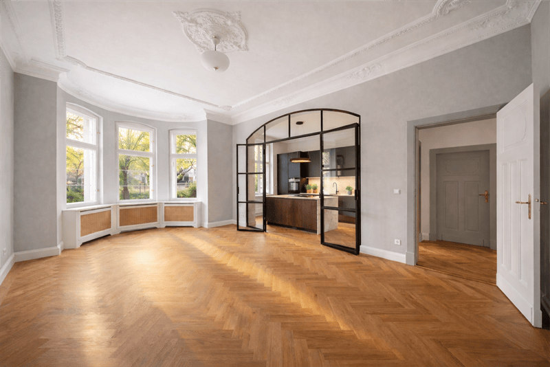 Stilvolle 20er Jahre-Villenhälfte zum Modernisieren- vis á vis vom Park!, 14052 Berlin (Charlottenburg-Wilmersdorf Spandau Westend)