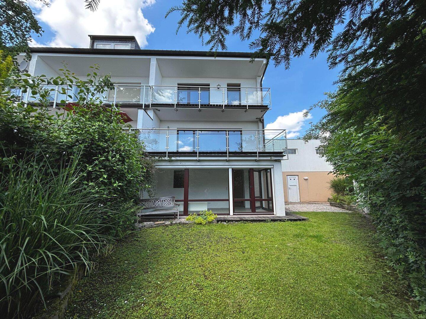 Raumwunder in Bestlage: Großzügiges Split-Level-Haus mit Fernblick in Bochum-Stiepel, 44797 Bochum (Linden Stiepel Weitmar Wiemelhausen)