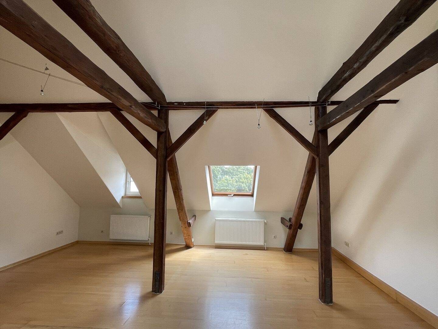 3ZKB Altbau-Dachgeschosswohnung in bester Lage von Höxter, 37671 Höxter