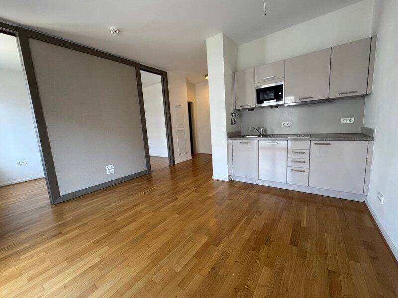Nette Nachbarn gesucht: individuelle 2-Zimmer-Wohnung mit Eeinbauküche, 4103 Leipzig (Zentrum Zentrum-Ost Zentrum-Südost)