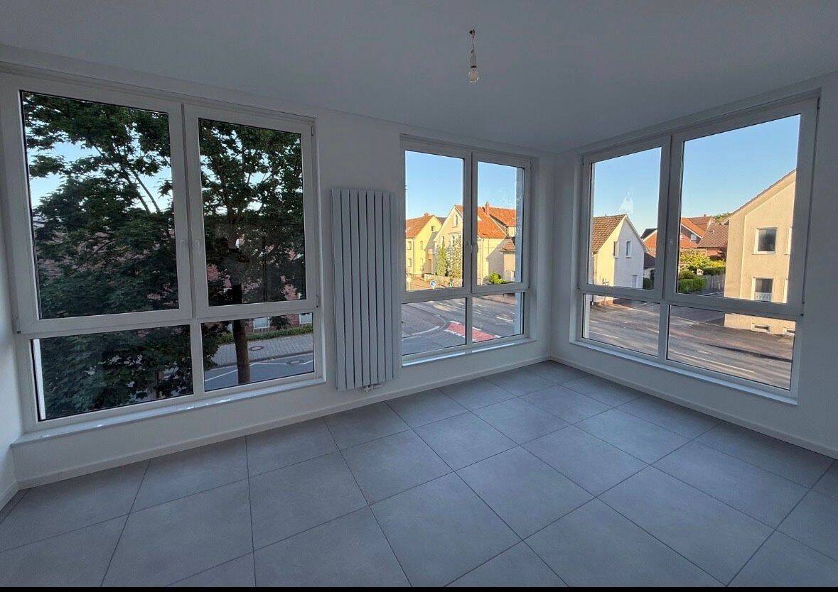 Zwei Zimmer, Penthouse, Wohnung mit Aufzug und Tiefgarage, 33332 Gütersloh