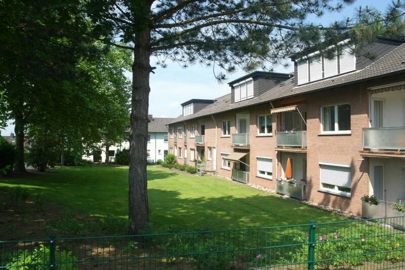 *** Großzügige 2-Zimmer-Wohnung mit EBK, ruhig gelegen ***, 49078 Osnabrück (Hellern Weststadt)