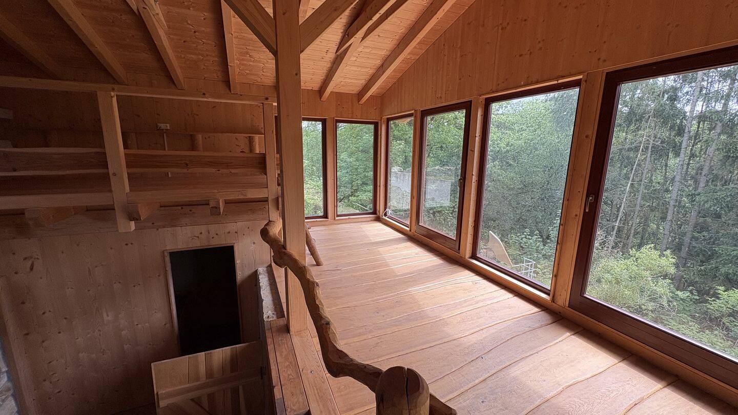 Naturidylle mit Stil – Exklusiver Bungalow in traumhafter Waldlage, 7381 Pößneck