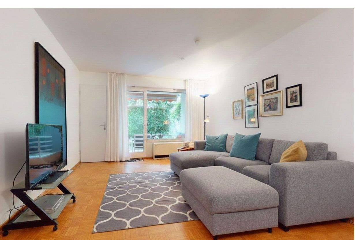 Großzügiges Reihenmittelhaus mit gemütlichem Garten, 65929 Frankfurt am Main (Höchst Schwanheim Unterliederbach)