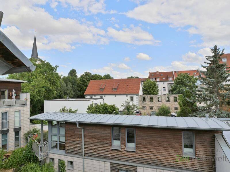 (EF1287_M) Erfurt: Altstadt, möblierte Wohnung mit Dachterrasse nahe „Klein Venedig“, TG-Stellplatz möglich – 99084 Erfurt – Bild 1 von 4