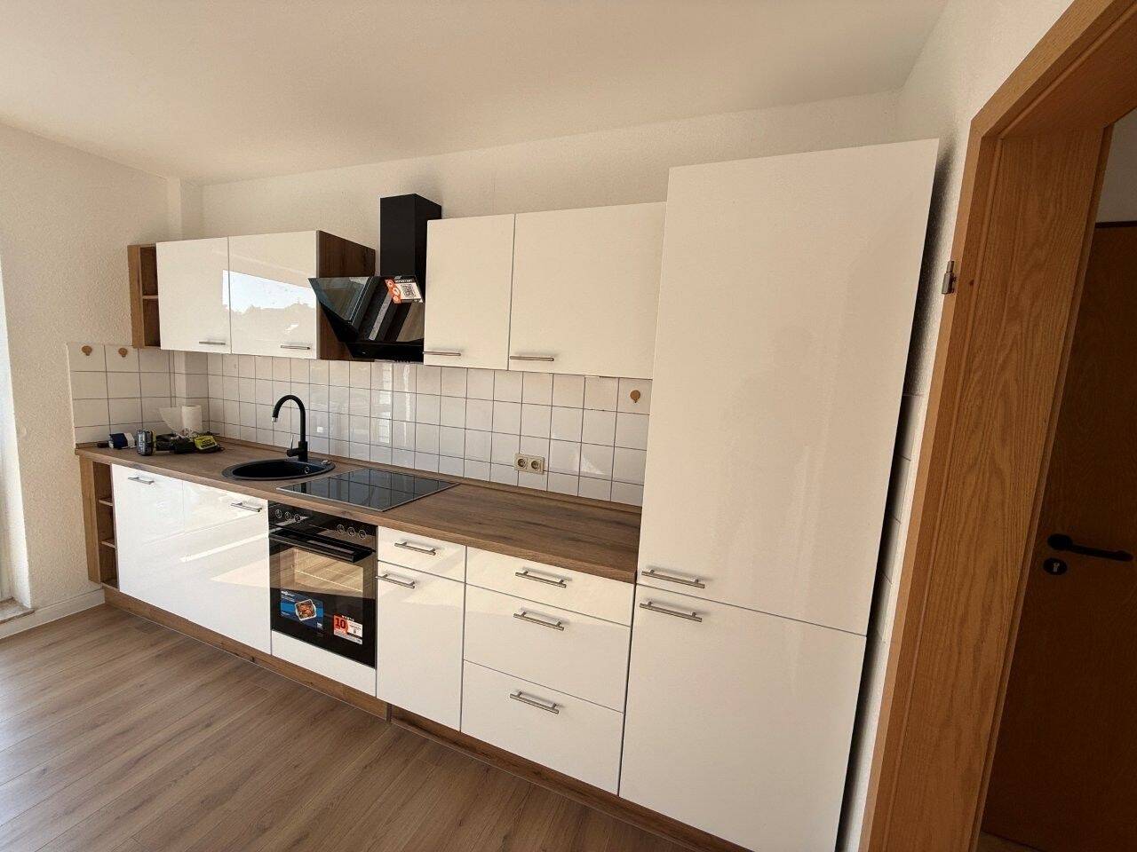 Erstbezug nach Renovierung! Großzügige 3-Zimmer-Wohnung zu vermieten!, 31789 Hameln