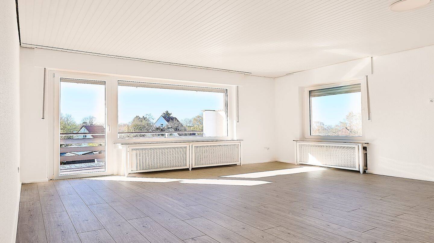 Neu renovierte 4-Zimmer-Eigentumswohnung in toller Waldrandlage von Hiddesen, 32760 Detmold