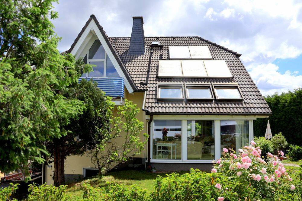 Attraktives Einfamilienhaus mit Garten in STARKENBURG, 56843 Starkenburg