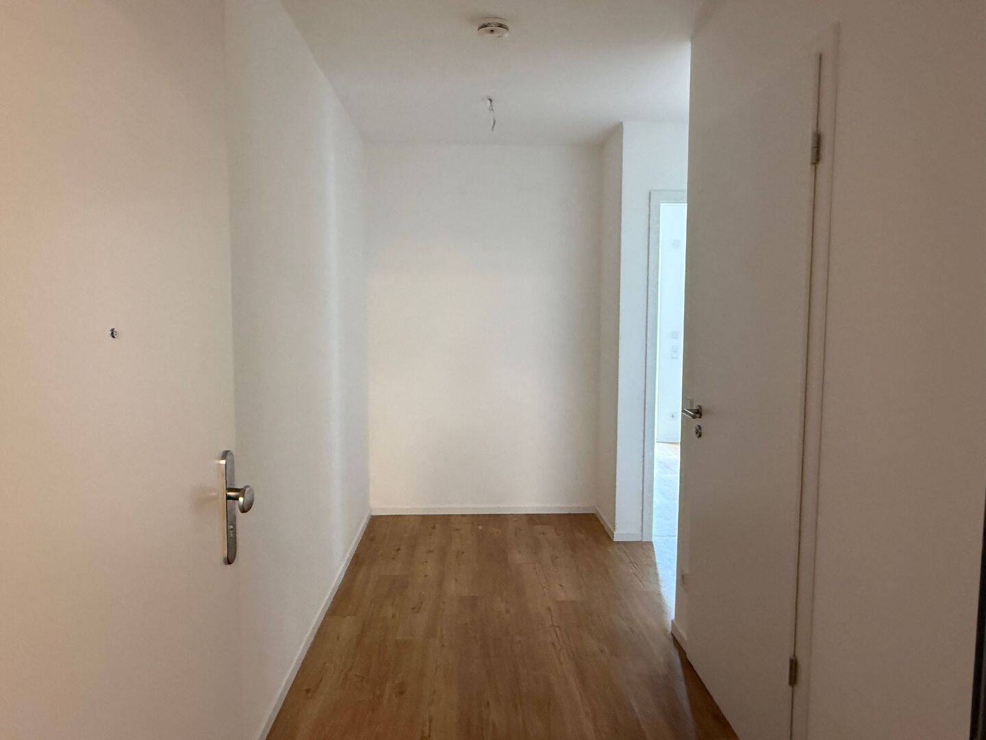 Kompakte 1-Zimmerwohnung mit Abstellkammer (inkl. Loggia & Keller), 13507 Berlin (Reinickendorf Kolonie Am Fließ Kolonie Am Waldessaum Tegel)