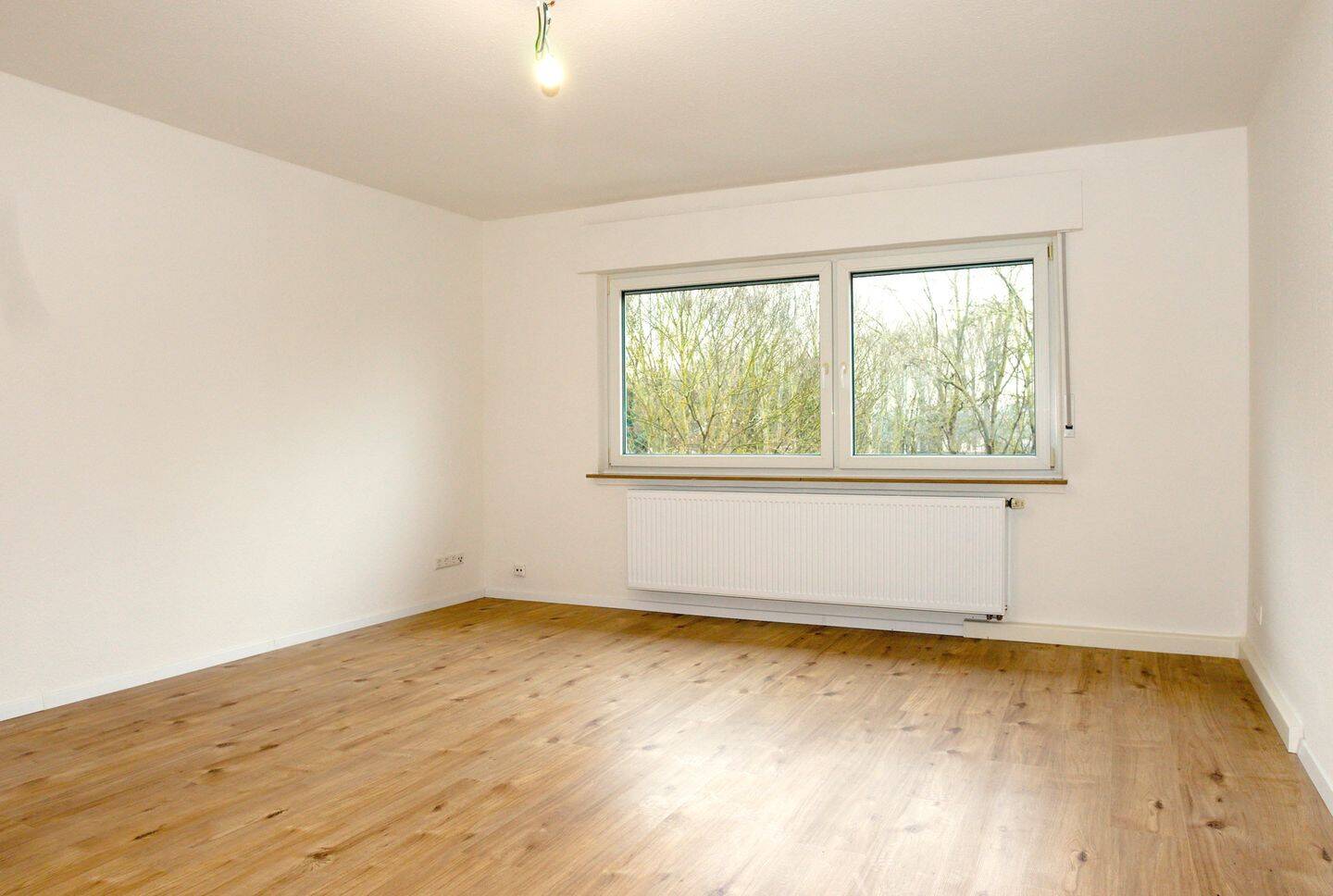 Gemütliche 4 Zimmer Wohnung mit Balkon in top Zustand!, 56567 Neuwied
