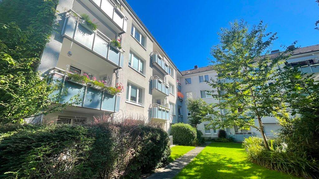 ACHTUNG SOMMERAKTION ! D-Wersten! Vermietete 3,5- Raum ETW ! Schlebuscher Str. 5 ! Provisionsfrei !, 40591 Düsseldorf (Eller Holthausen Oberbilk Wersten)