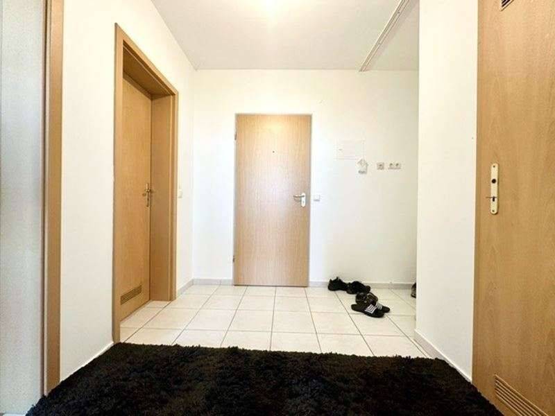 8 % Nettorendite: Top sanierte 2-Zimmer-Wohnung mit Balkon und Stellplatz in Dietzenbach, 63128 Dietzenbach