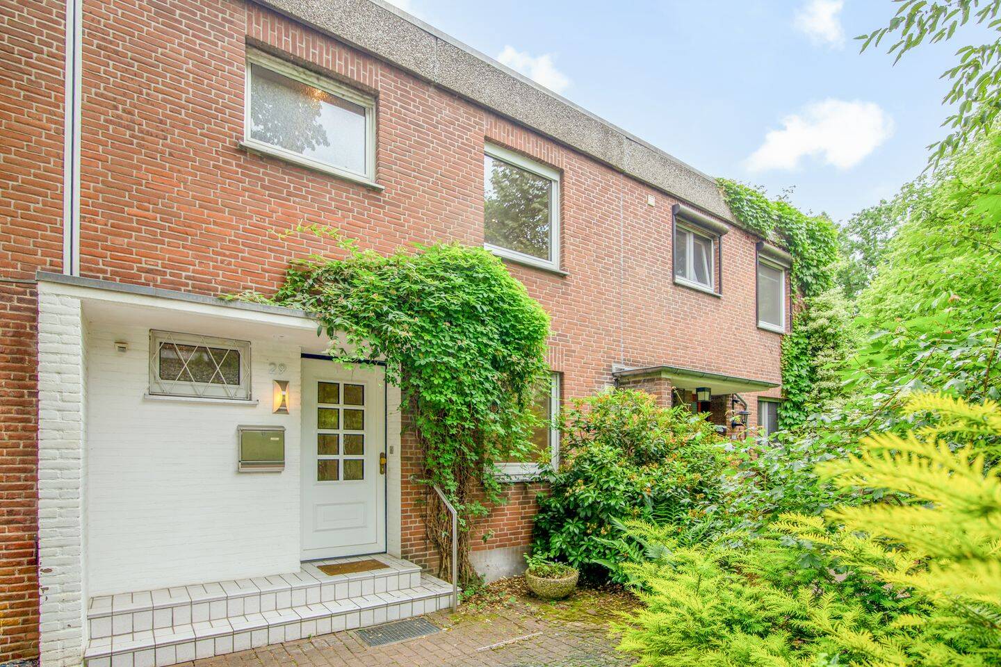 Reihenmittelhaus ca. 123 m² mit Garten und Garage in Dinslaken – Innenstadt, 46537 Dinslaken
