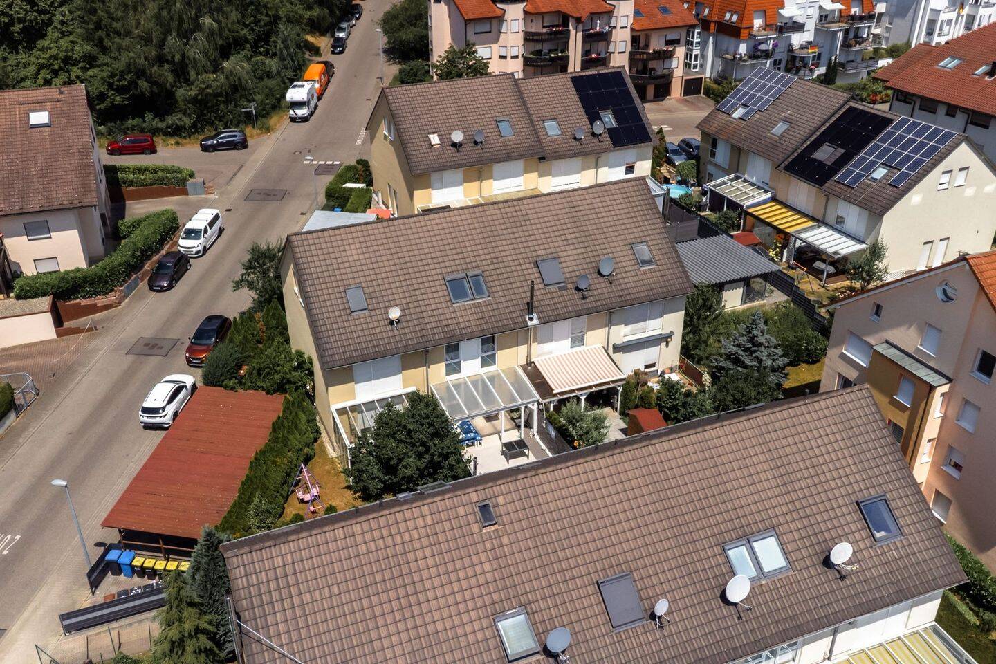 Modernes 5,5-Zimmer-Familienhaus mit Energieklasse A | Sauna | Süd-Terrassse | Carport, 75179 Pforzheim
