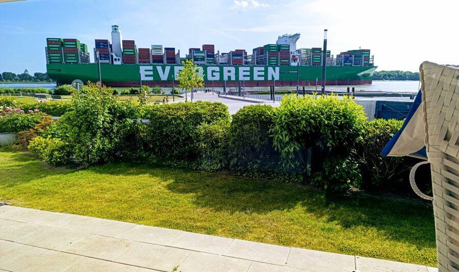 Provisionsfrei* Elbblick, Wasserblick, Elbe bei Hamburg, moderne & altersgerechte Terrassenwohnung, 22880 Wedel