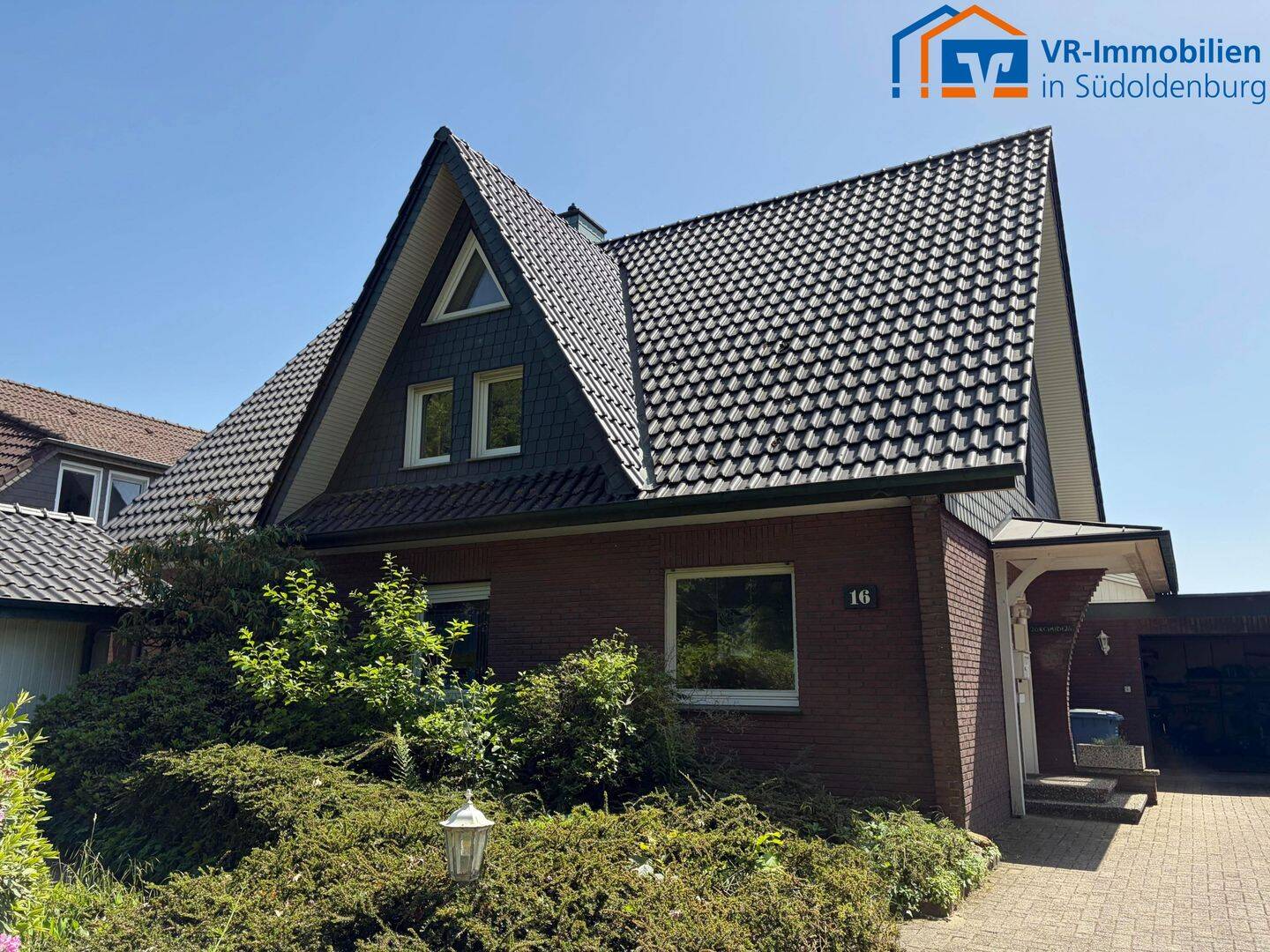 Großzügiges Zweifamilienhaus in ruhiger Lage von Höltinghausen, 49685 Emstek