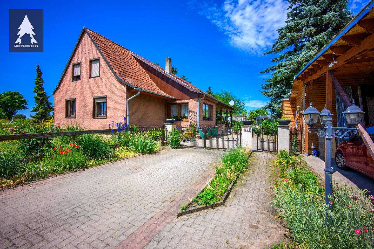 Einfamilienhaus mit Werkstatt, Pool und ordentlich Rückgrat, 6449 Seeland