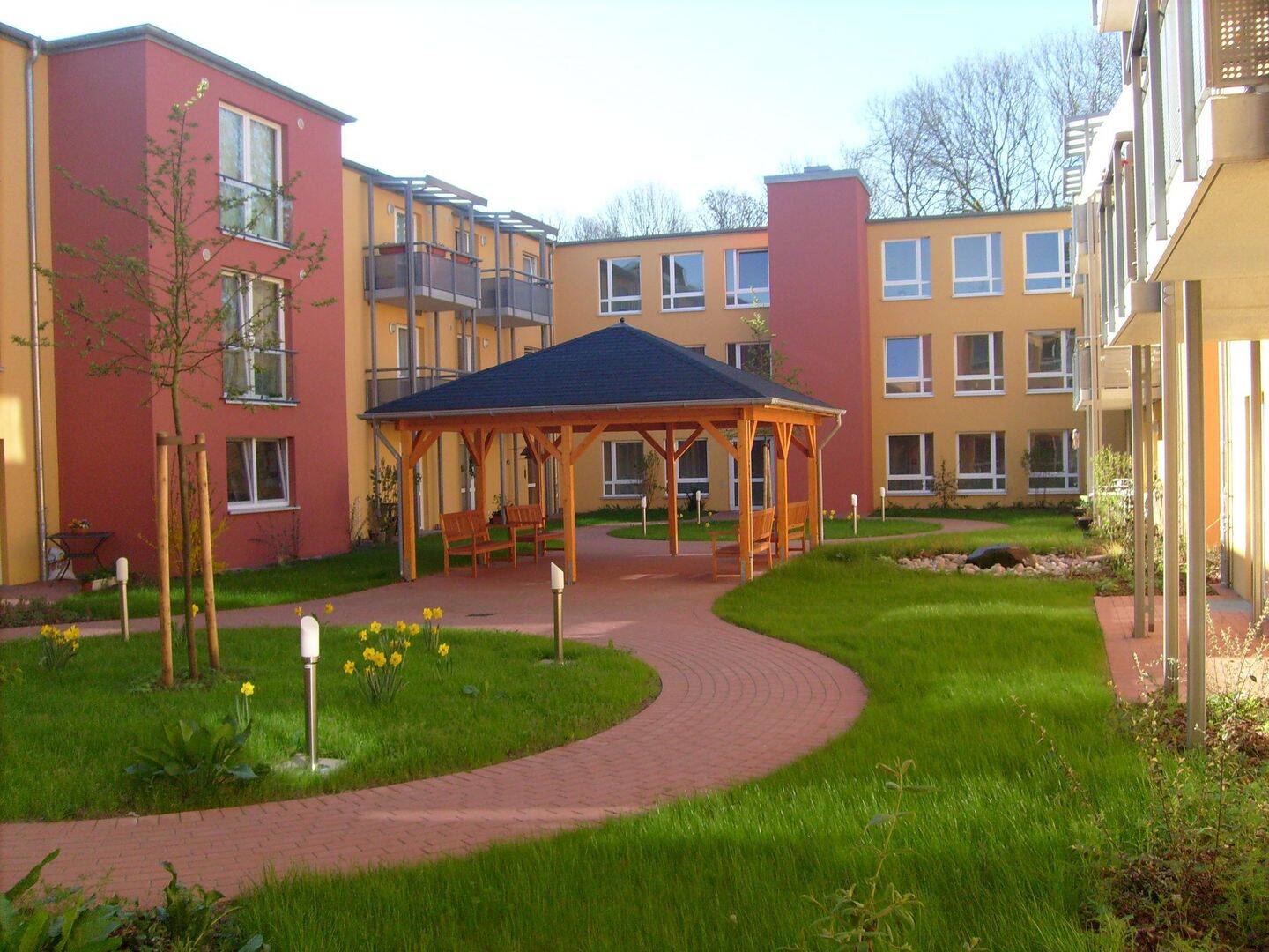 2-Zimmer Wohnung – Wohnen mit Service! WBS erforderlich, nur an Senioren!, 24148 Kiel (Ellerbek Wellingdorf)