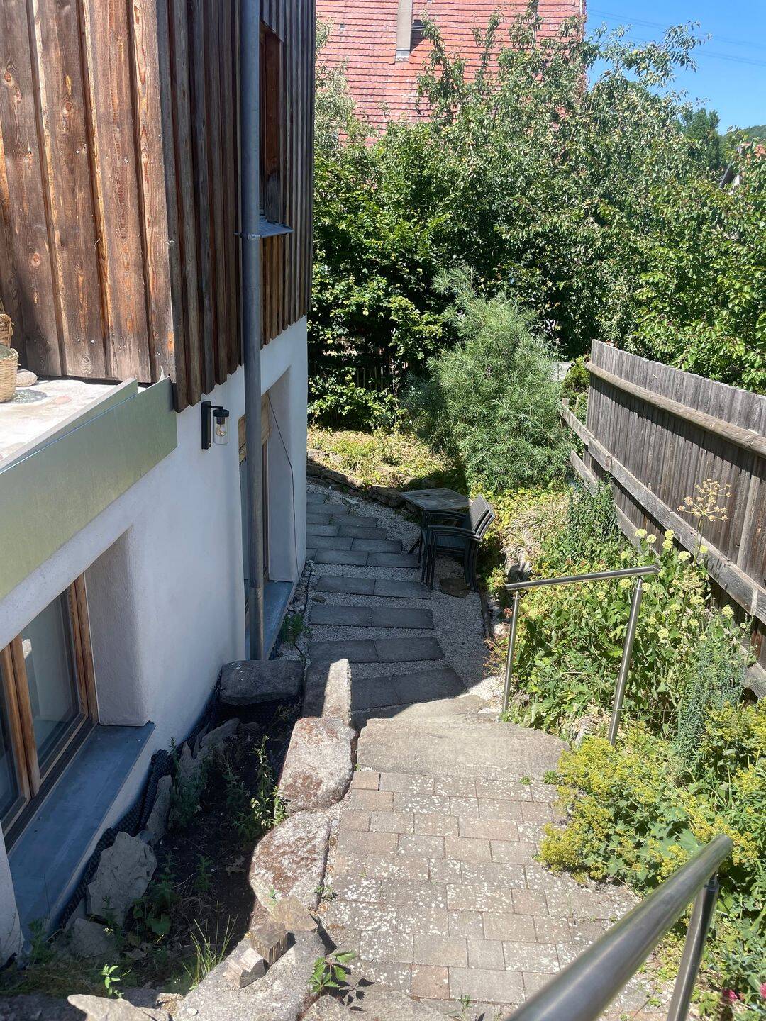 3,5 Zimmerwohnung mit Terrasse und Natursteingarten, 72108 Rottenburg am Neckar