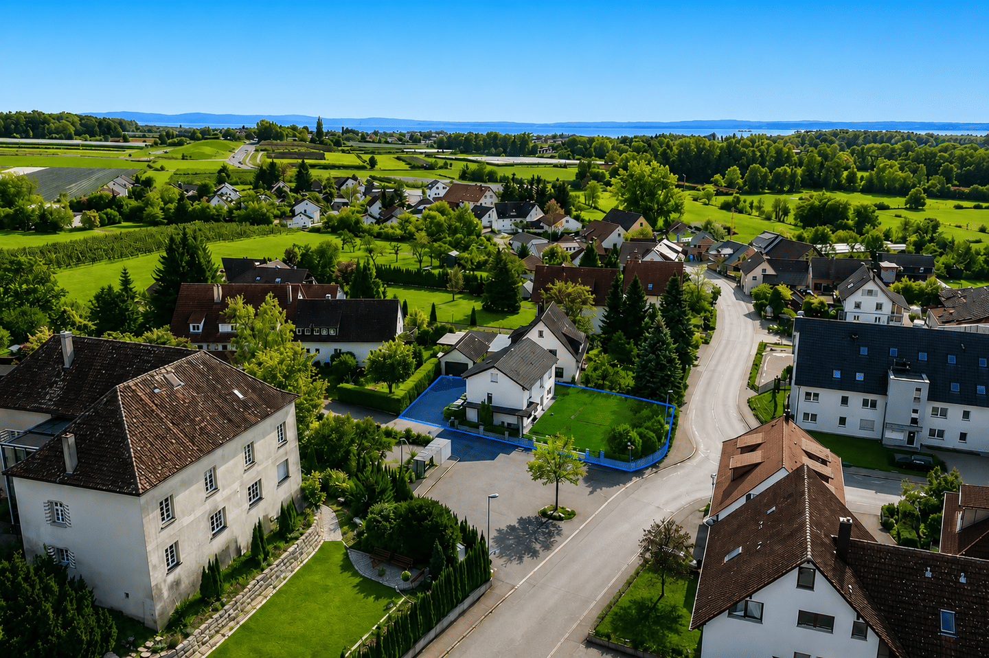 Baugrundstück mit Altbestand im grünen Vorort von Friedrichshafen, 88048 Friedrichshafen