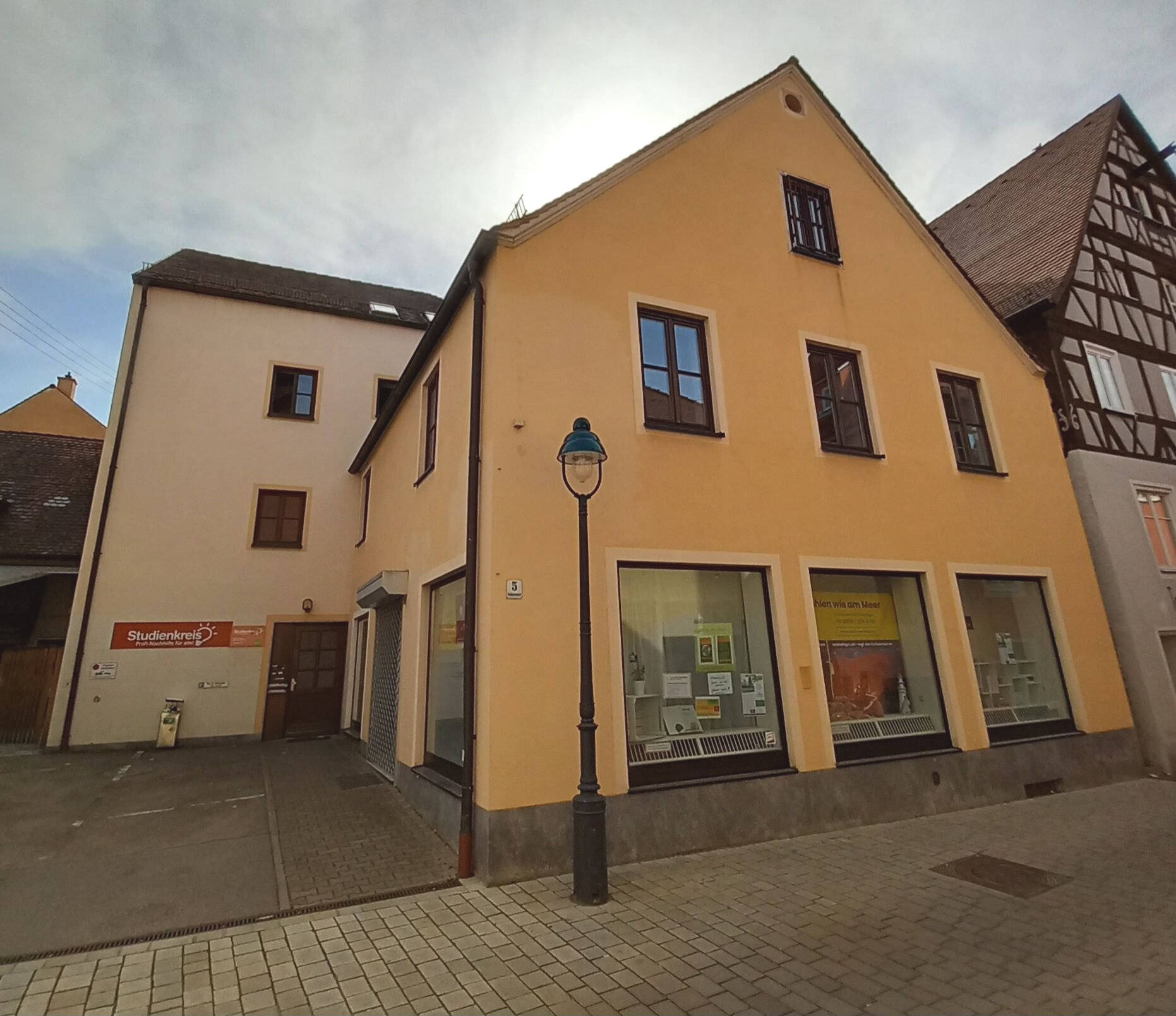 Großzügige 3,5 Zimmer Wohnung mit Einbauküche, 86720 Nördlingen