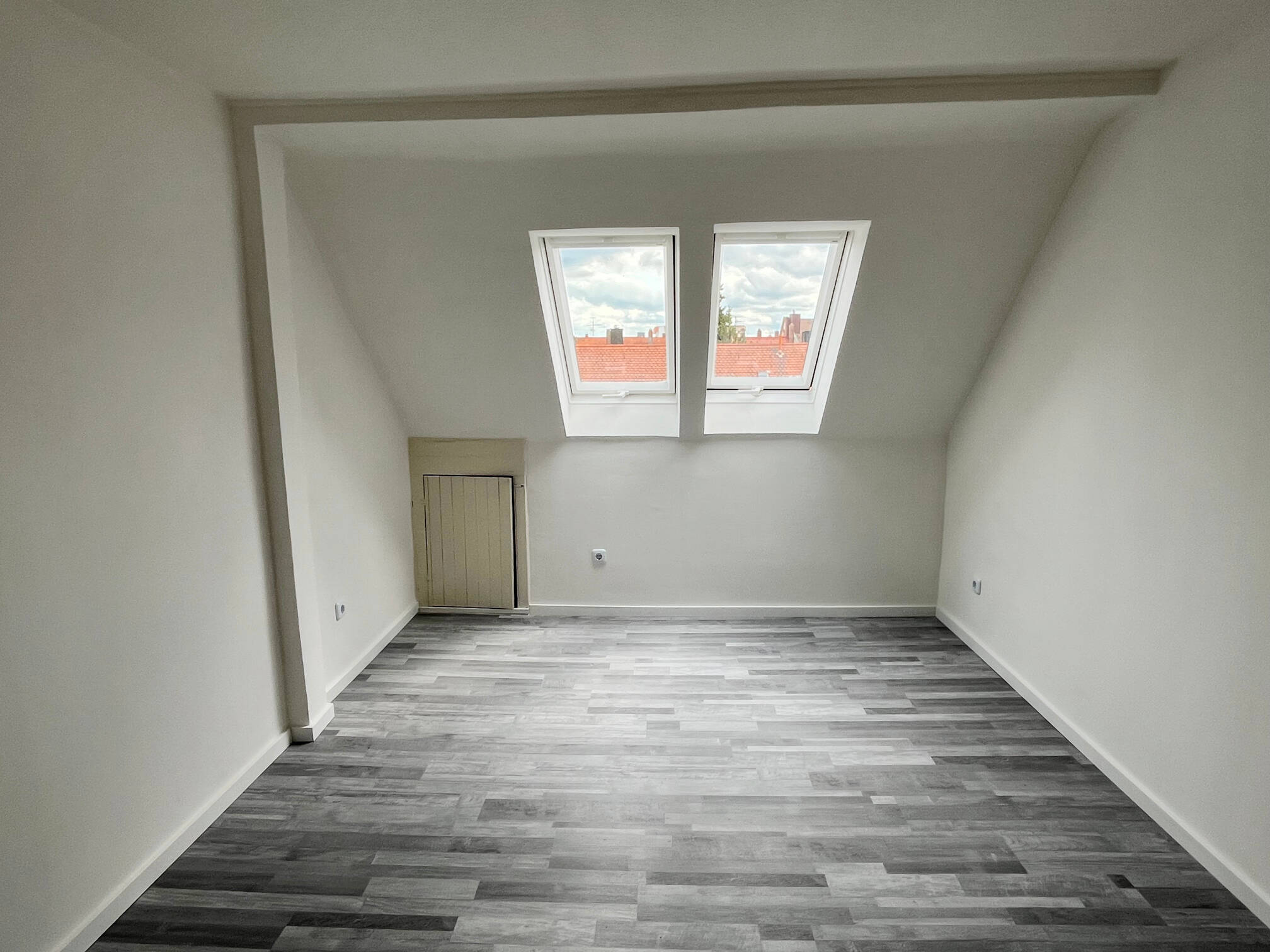 Renovierte 2 Zimmer Wohnung zentrale Lage, 90459 Nürnberg