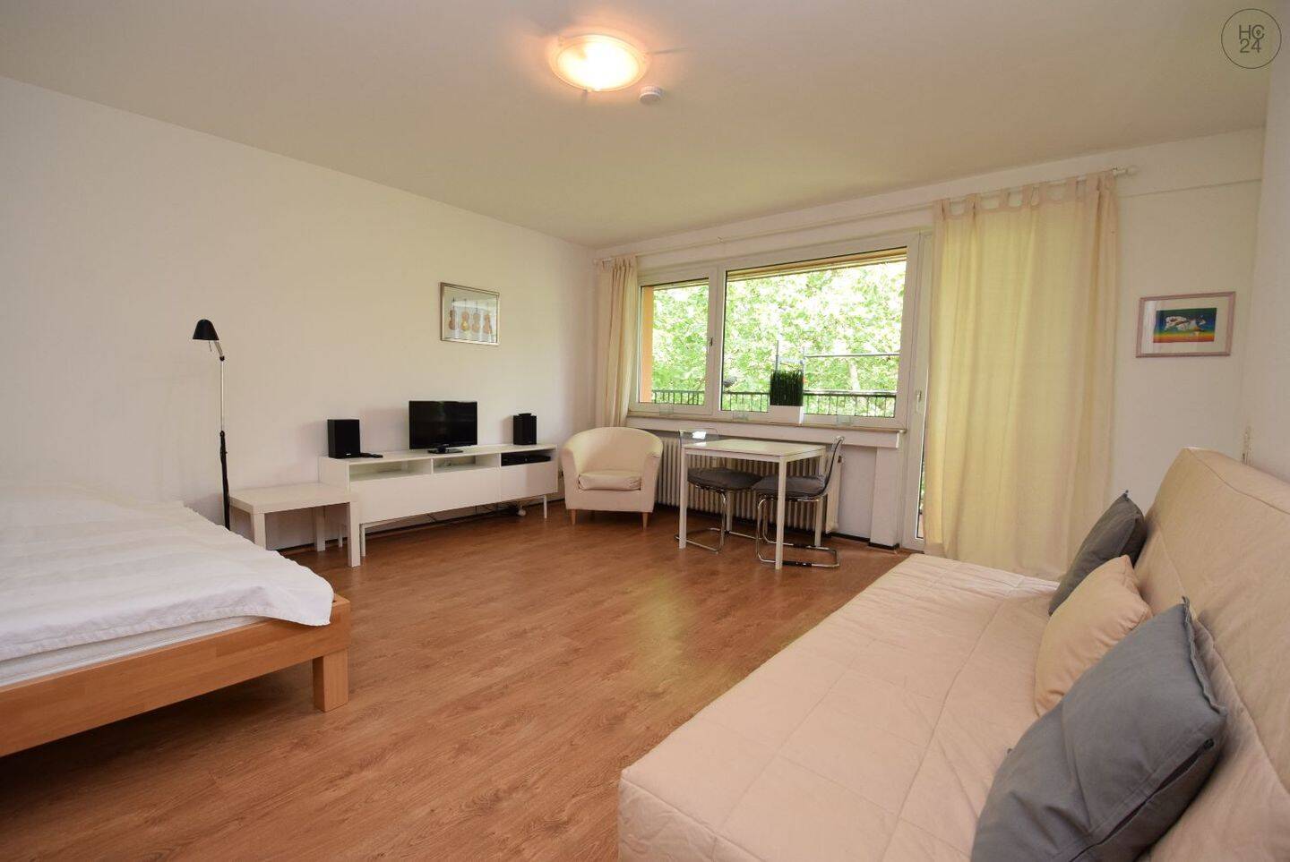 Möbliertes Apartment am Neumarkt mit Balkon und Internet, 50676 Köln (Innenstadt-Süd Altstadt-Süd)