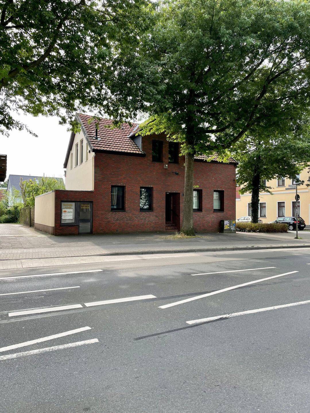 Eine Liegenschaft mit zwei Mehrparteienhäusern, 26123 Oldenburg (Oldb) (Bürgerfelde Donnerschwee Nadorst)