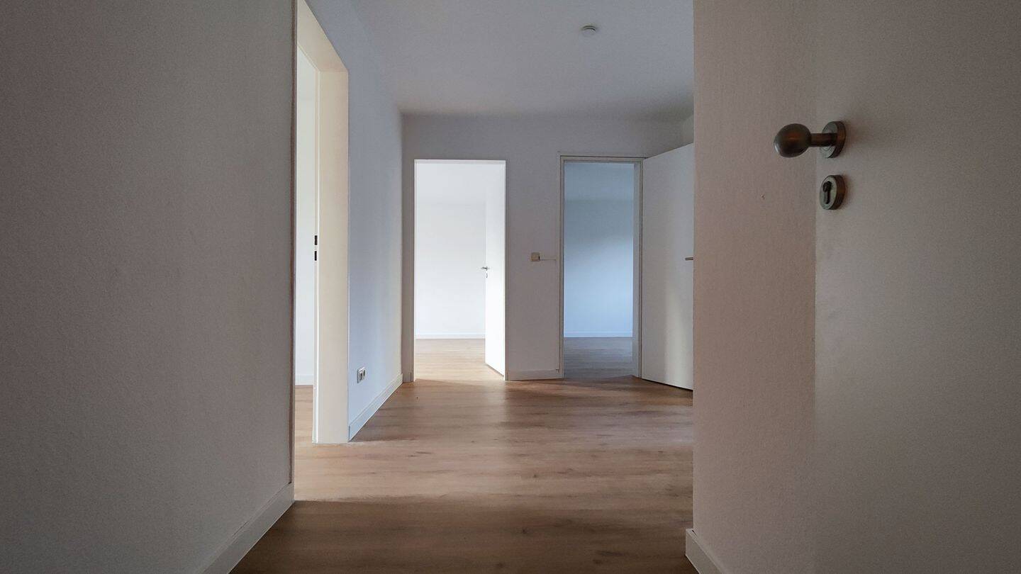 Erstbezug nach Renovierung – Helle, frisch renovierte 3-Zimmer-Wohnung inmitten des Neuseenlands mit S-Bahn-Anschluss nach Leipzig, 4575 Neukieritzsch