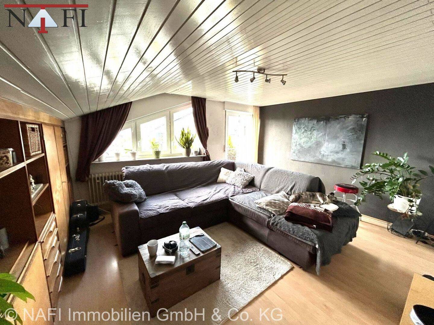 **3 Zimmer Dachgeschosswohnung mit Weitblick**, 73630 Remshalden