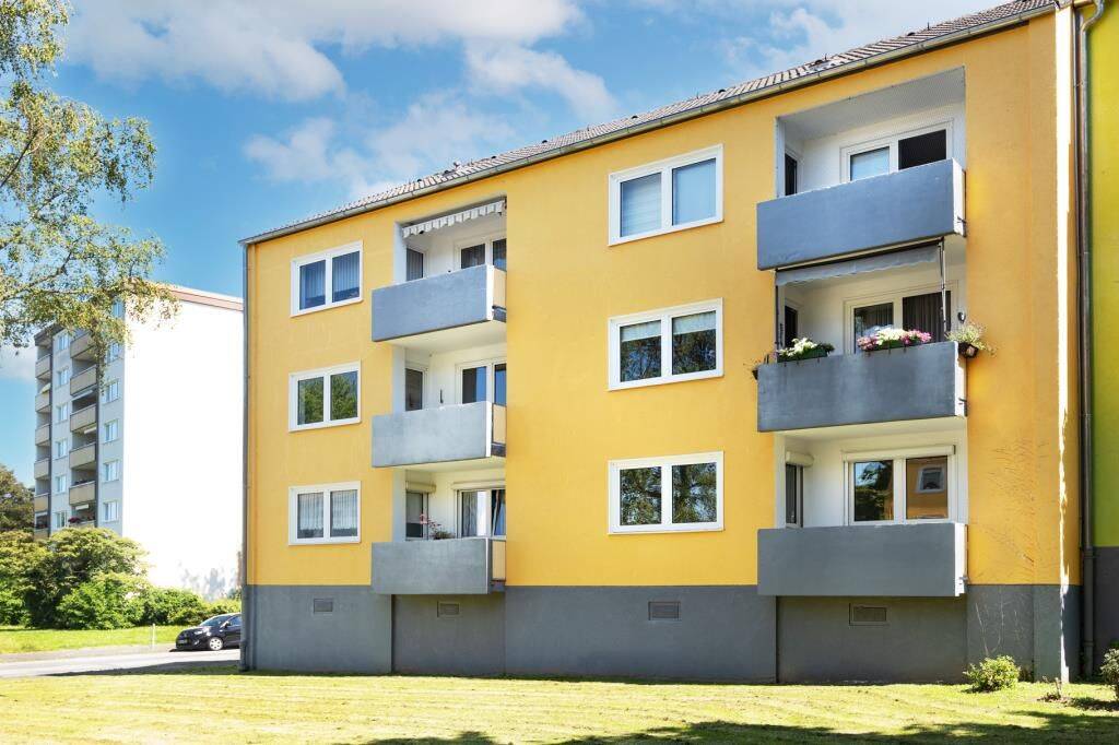 Neu. Hell. Bereit für Sie. / Fresh. Bright. Ready for you., 58119 Hagen (Hohenlimburg)