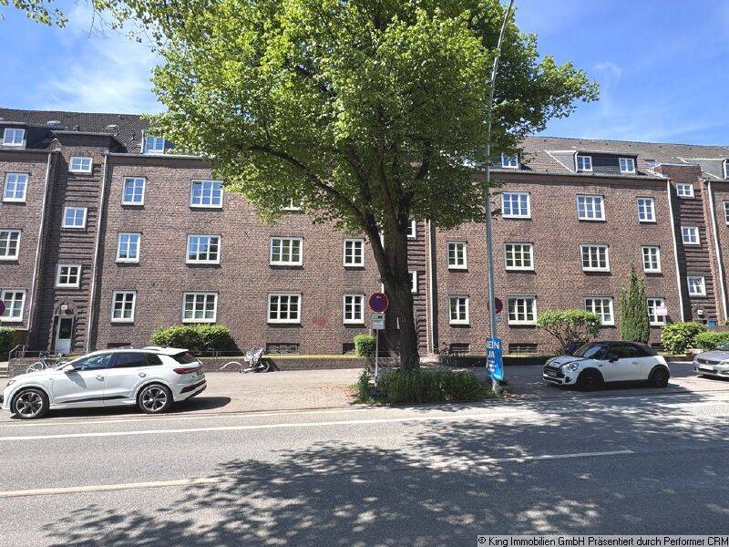 **BARMBEK-NORD – OHLSDORF** Schöne 3,5 Zimmer, ca. 76 m², 3. OG, Ausbau 2017, Loggia, FREI, 22337 Hamburg (Hamburg-Nord Alsterdorf Ohlsdorf)