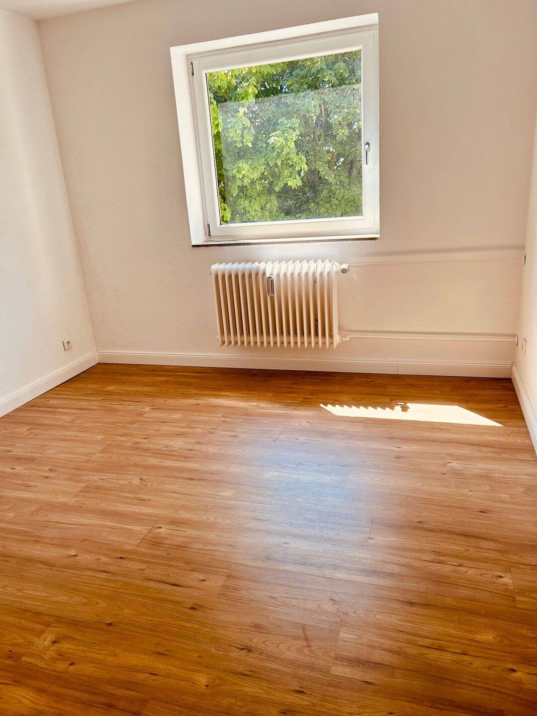 4 Zimmer Wohnung, 25813 Husum