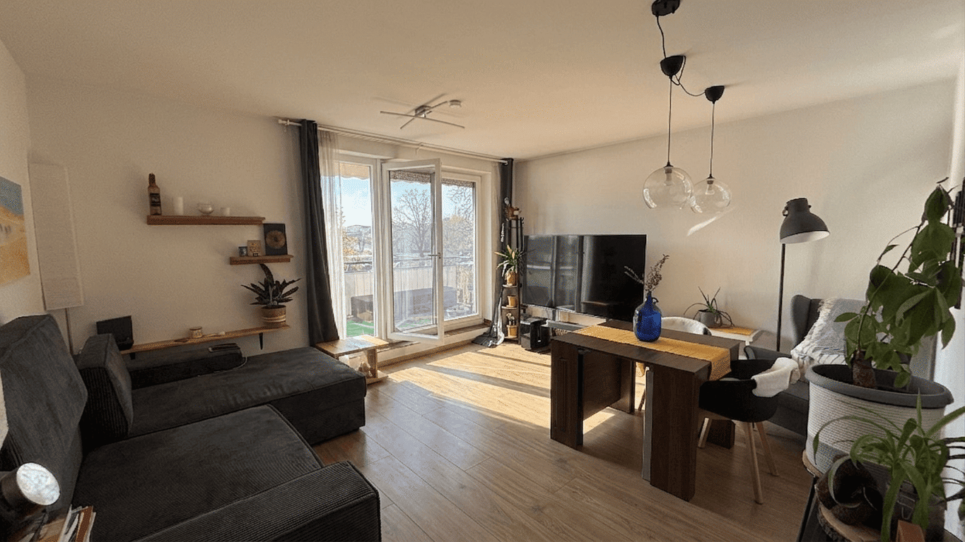 Sonnige Dachgeschosswohnung mit großzügiger Terrasse und hochwertiger Ausstattung, 13127 Berlin (Pankow)