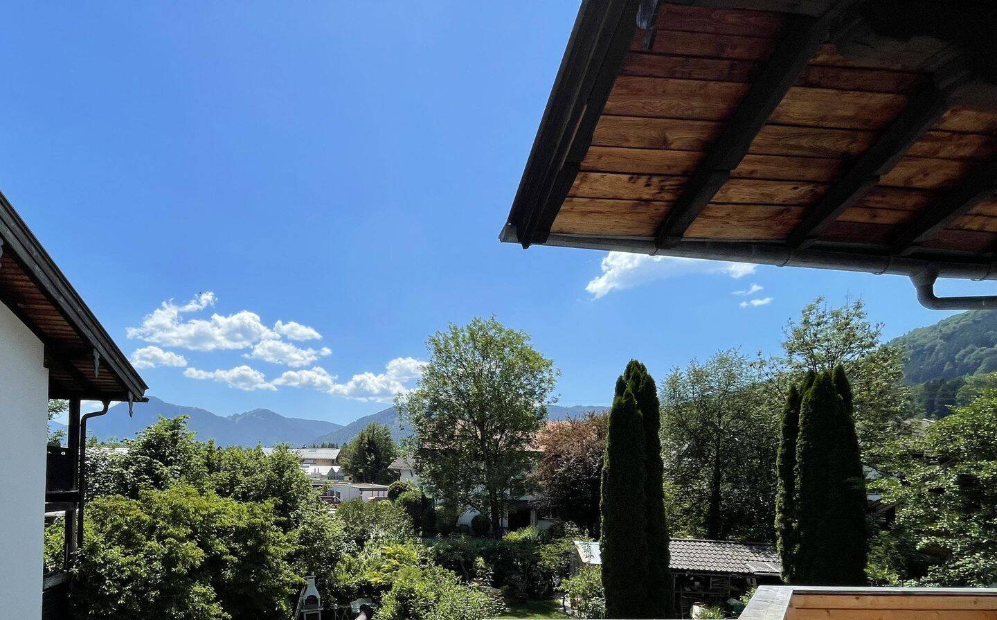 Großzügige 4,5-Zi.-Wohnung (175 m²) mit Dachterrasse & Wallbergblick in Bad Wiessee, 83707 Bad Wiessee