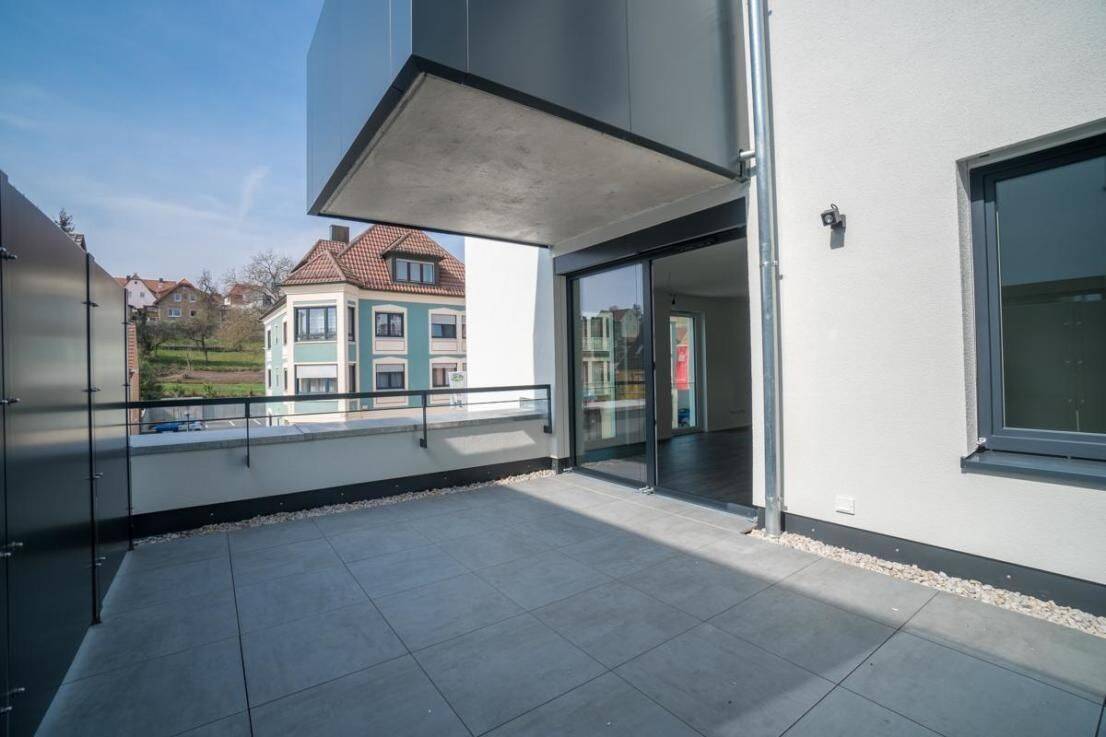 Moderne 2-Zimmerwohnung mit Terrasse und Stellplatz in Top Lage Höchberg, 97204 Höchberg
